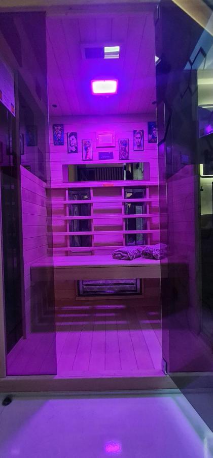 Design Apartment Platinium Spa Lux 5 Star "Havana" Completely Private Wellness & Spa Free Included Sauna & Jacuzzi & Salt Wall & Fire Place & 3D Ceilings & Business Wifi & Netflix & Keyless Code Entry & Full Smart App & Secure 2 Parking Place Чуприя Екстер'єр фото