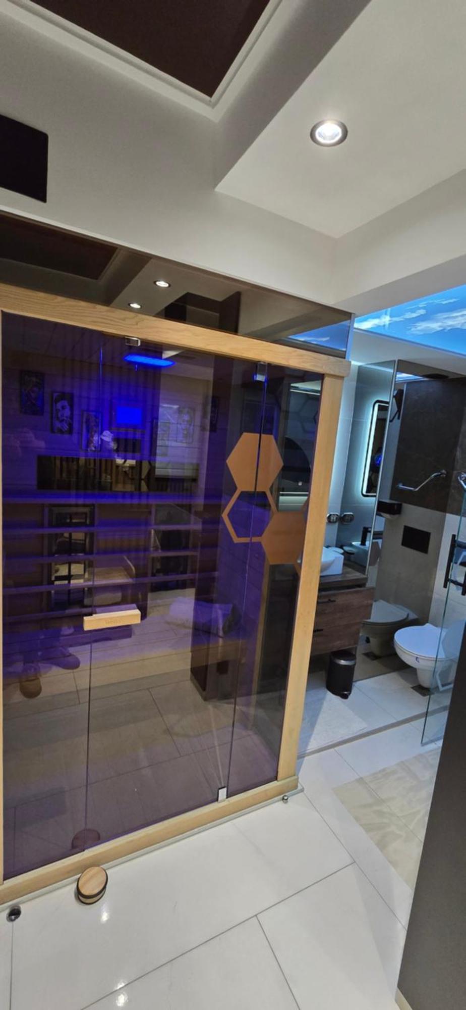 Design Apartment Platinium Spa Lux 5 Star "Havana" Completely Private Wellness & Spa Free Included Sauna & Jacuzzi & Salt Wall & Fire Place & 3D Ceilings & Business Wifi & Netflix & Keyless Code Entry & Full Smart App & Secure 2 Parking Place Чуприя Екстер'єр фото