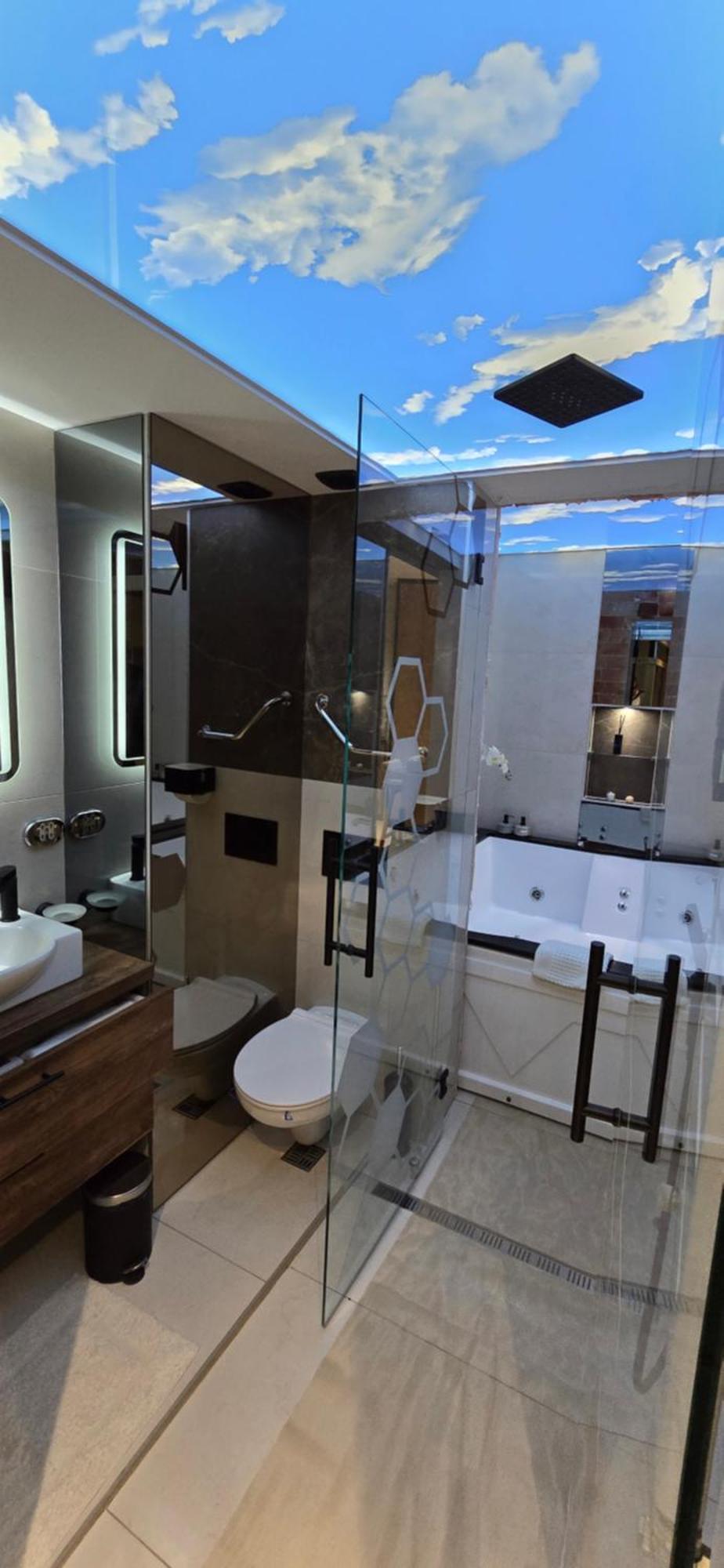 Design Apartment Platinium Spa Lux 5 Star "Havana" Completely Private Wellness & Spa Free Included Sauna & Jacuzzi & Salt Wall & Fire Place & 3D Ceilings & Business Wifi & Netflix & Keyless Code Entry & Full Smart App & Secure 2 Parking Place Чуприя Екстер'єр фото